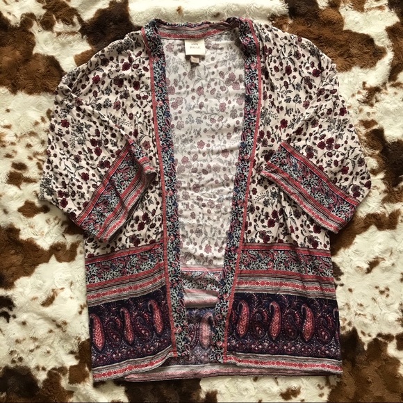 Knox Rose Tops - Floral Coverup / Kimono!